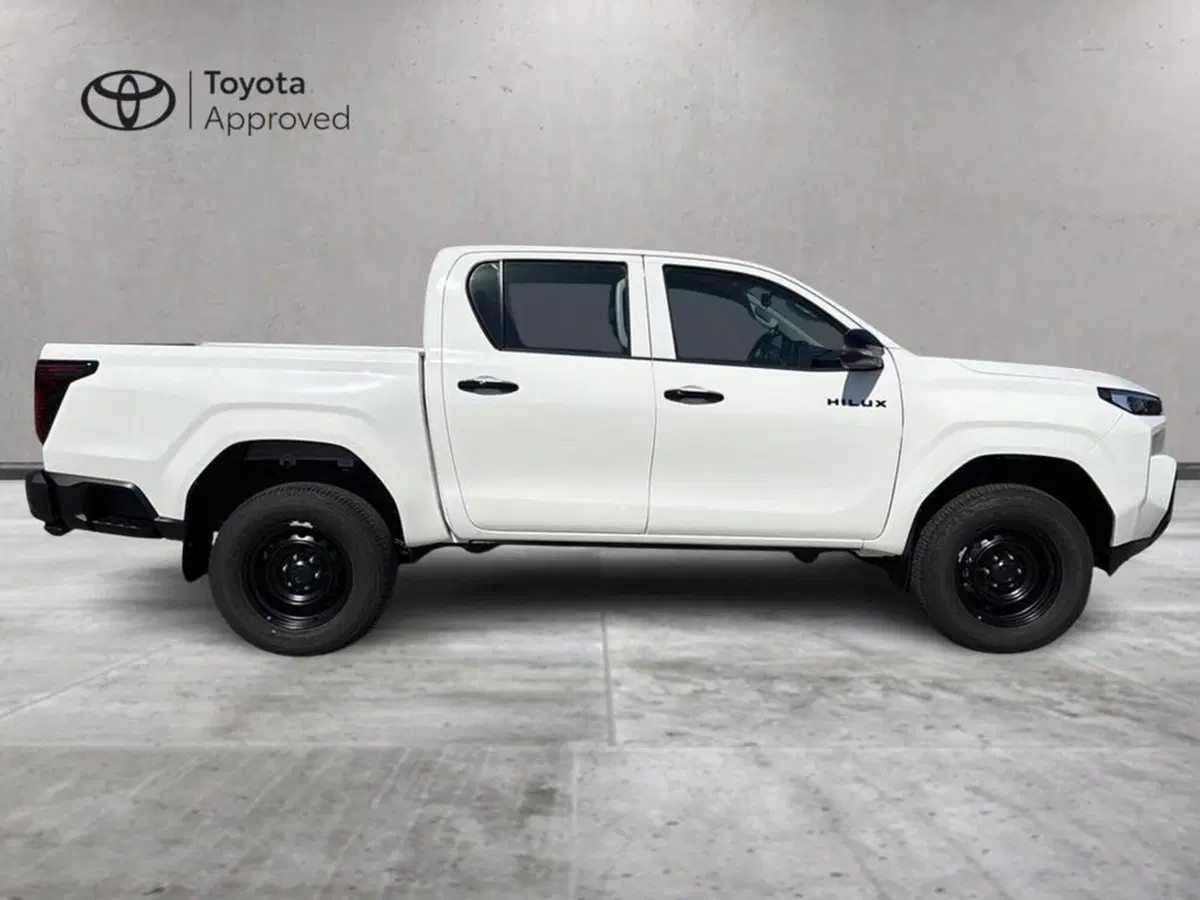 Toyota Hilux nuova a Vicenza (3)