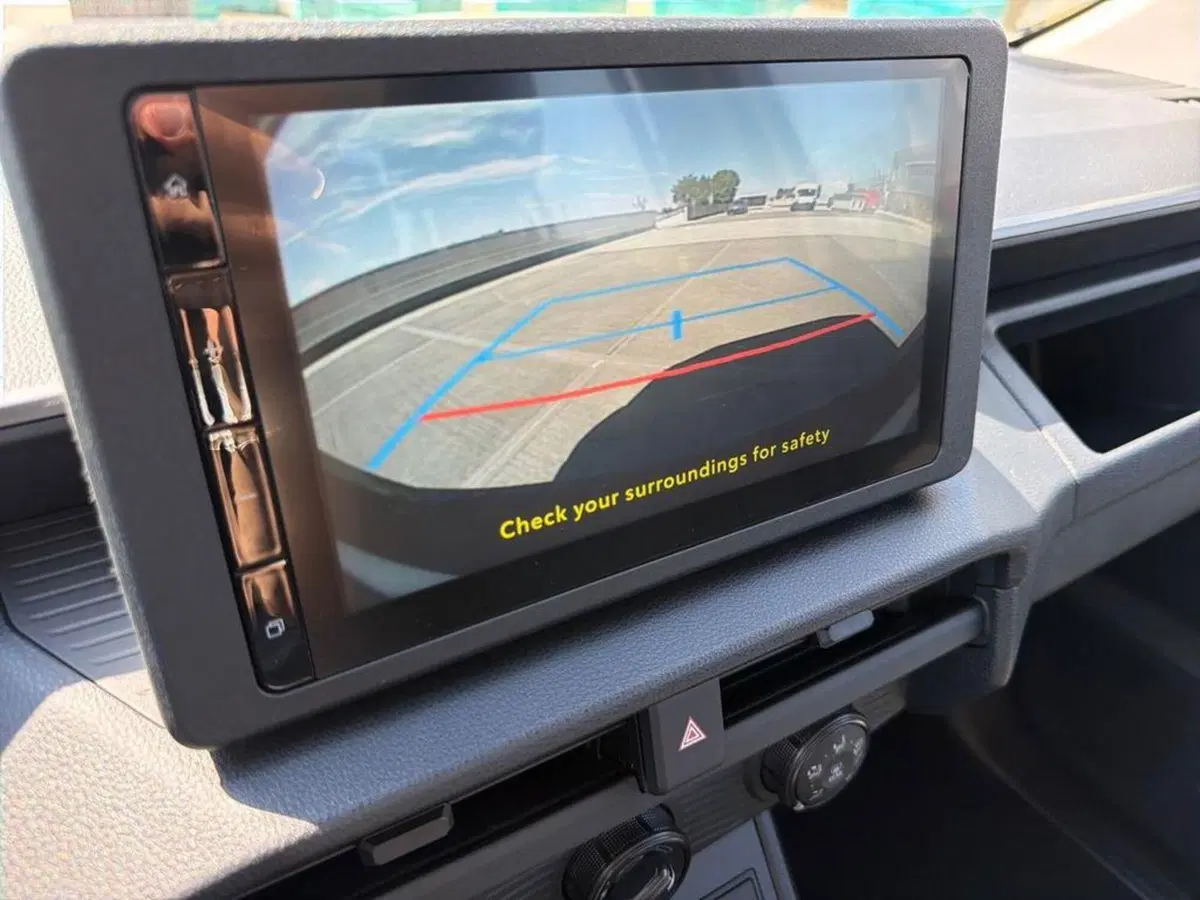 Toyota Hilux nuova a Vicenza (9)