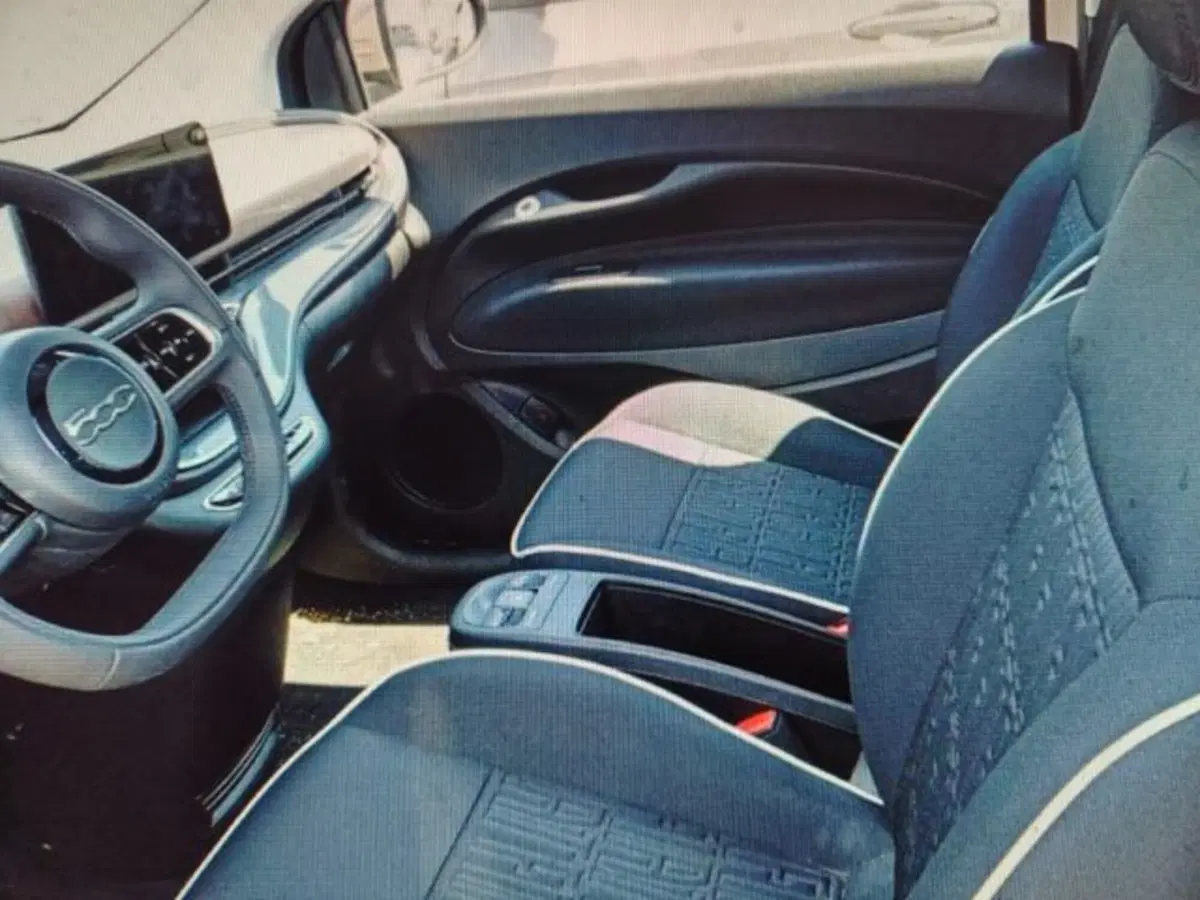 Fiat 500e Cabrio usata a Forlì-Cesena (7)