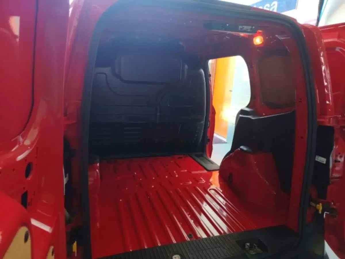Ford Transit Courier usata a Forlì-Cesena (18)