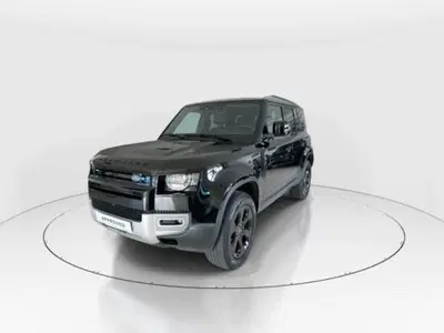 Land Rover Defender 110 3.0d i6 mhev X-Dynamic SE awd 200cv auto del 2023 usata a Modena