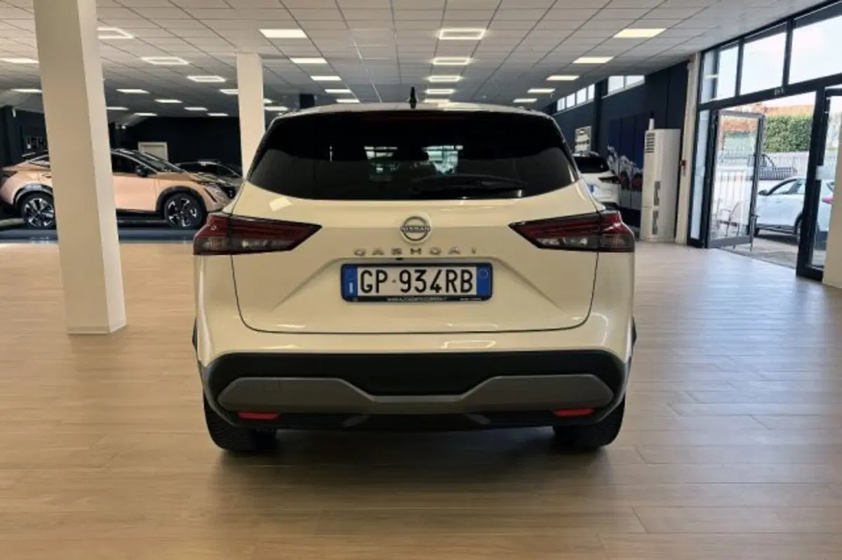 Nissan Qashqai usata a Latina (6)