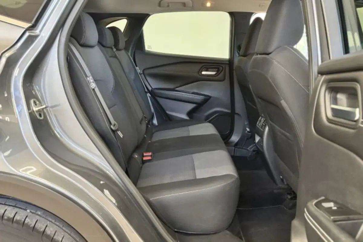 Nissan Qashqai usata a Latina (10)