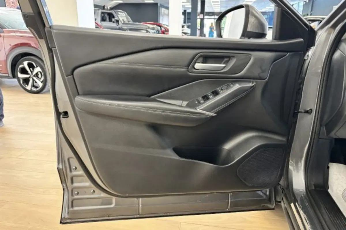 Nissan Qashqai usata a Latina (12)