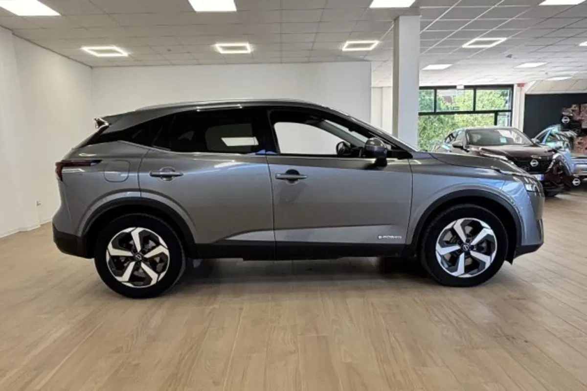 Nissan Qashqai usata a Latina (4)