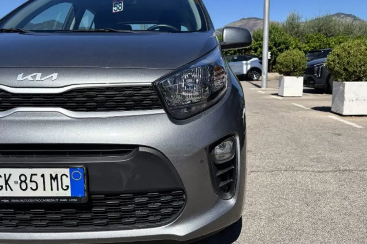 Kia Picanto usata a Latina (11)