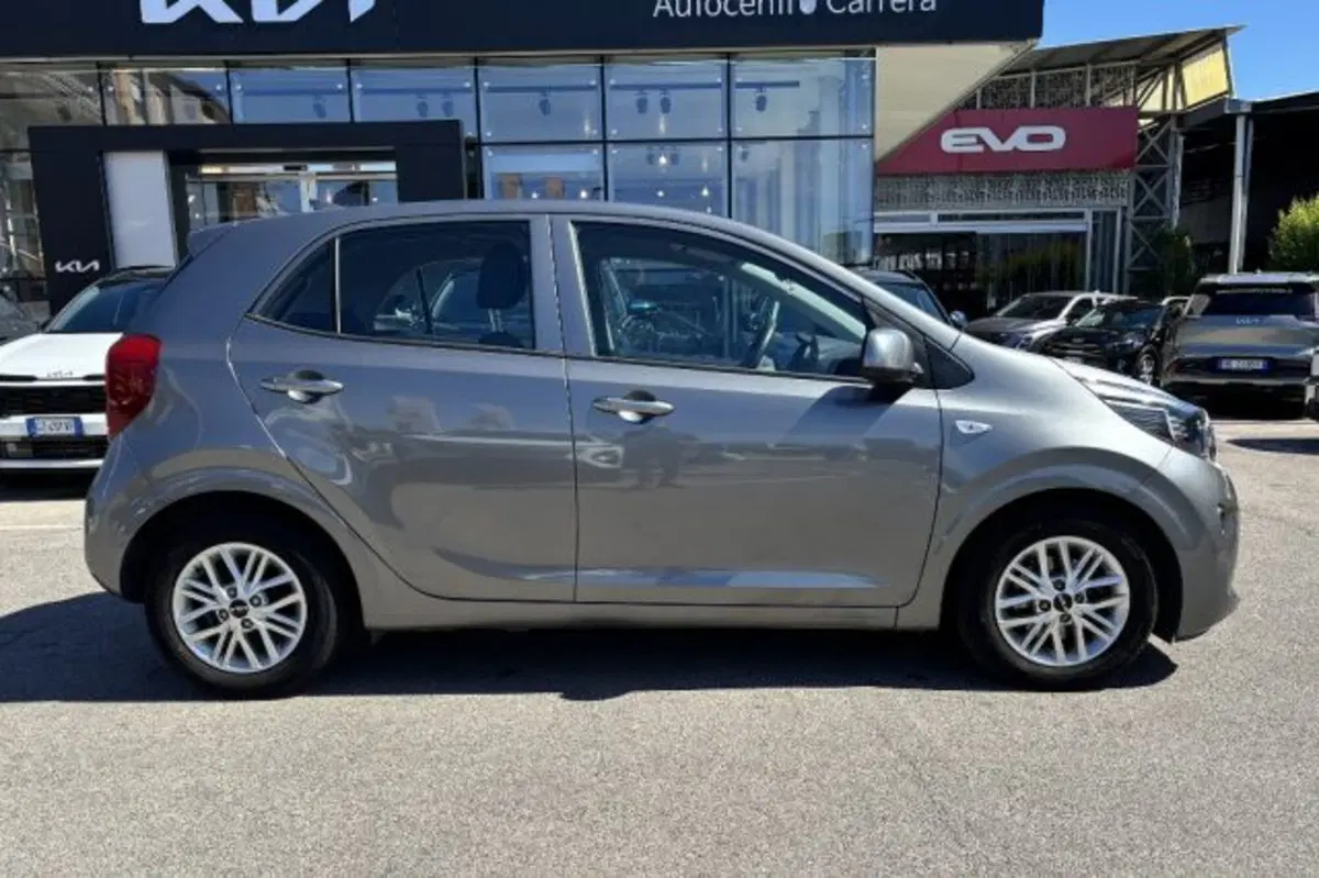 Kia Picanto usata a Latina (4)