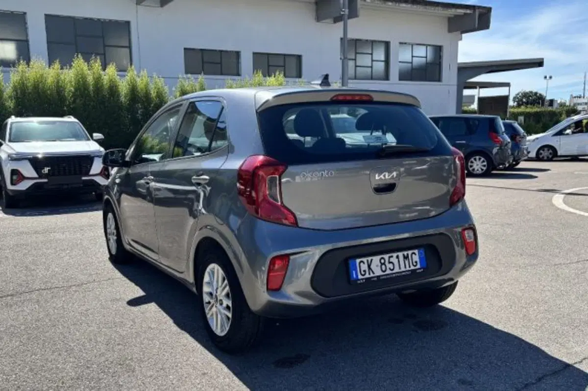 Kia Picanto usata a Latina (5)