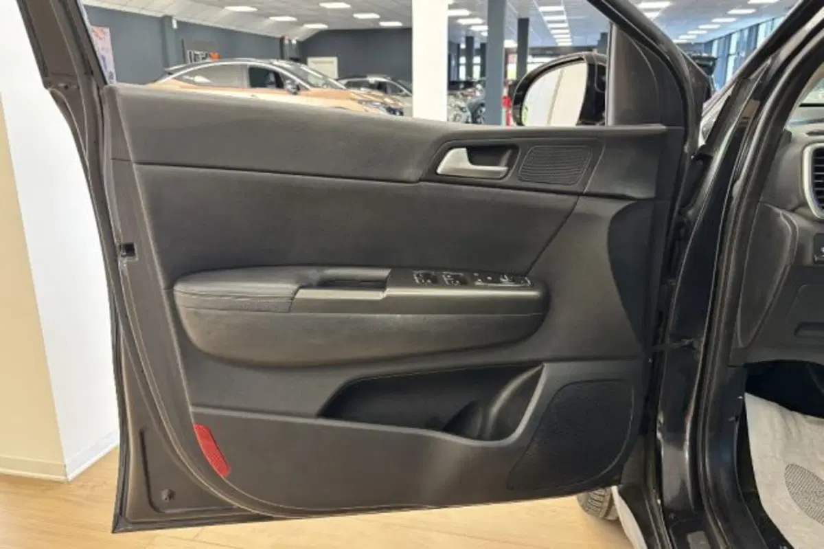 Kia Sportage usata a Latina (12)