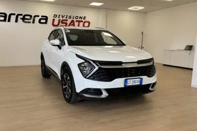 Kia Sportage 1.6 TGDi HEV AT Style del 2024 usata a Fondi