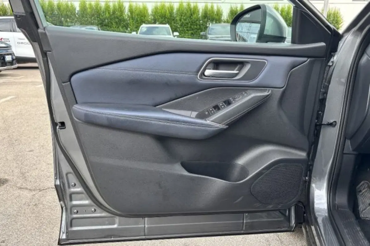 Nissan Qashqai usata a Latina (12)