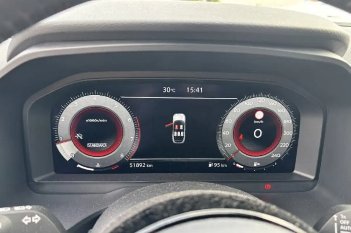 Nissan Qashqai usata a Latina (13)