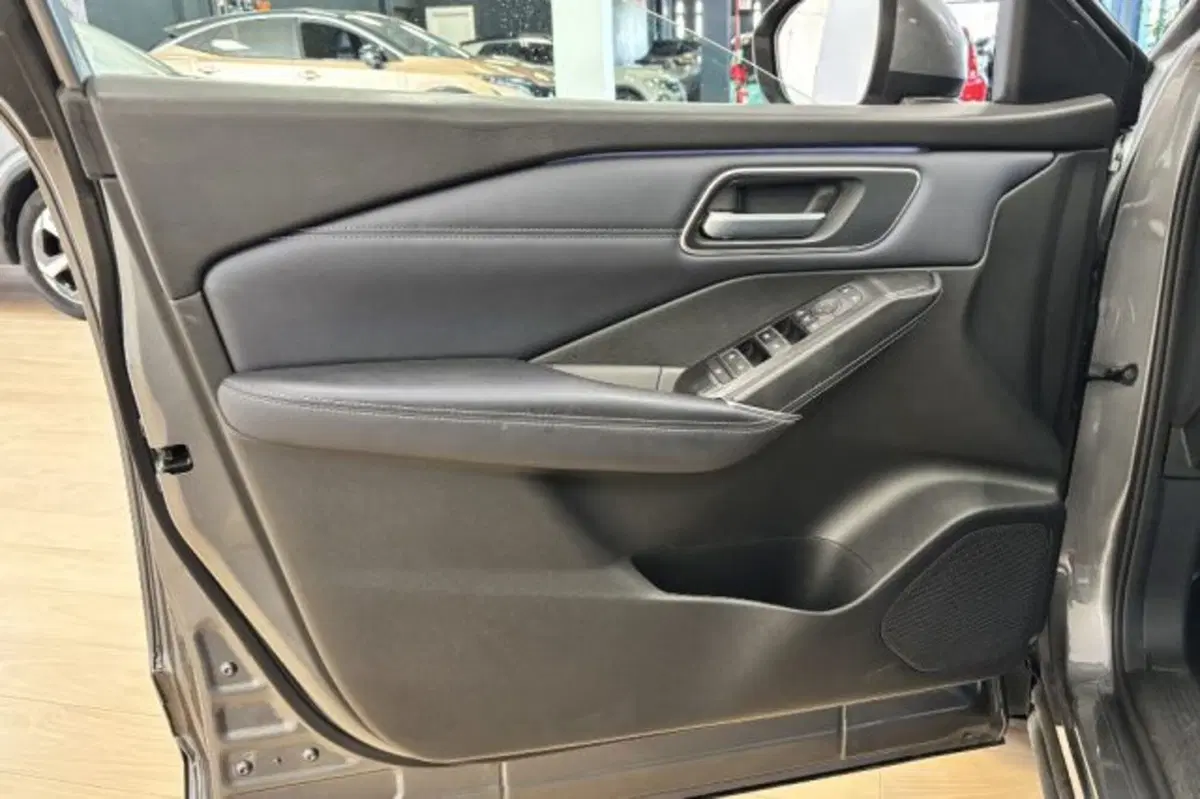 Nissan Qashqai usata a Latina (13)