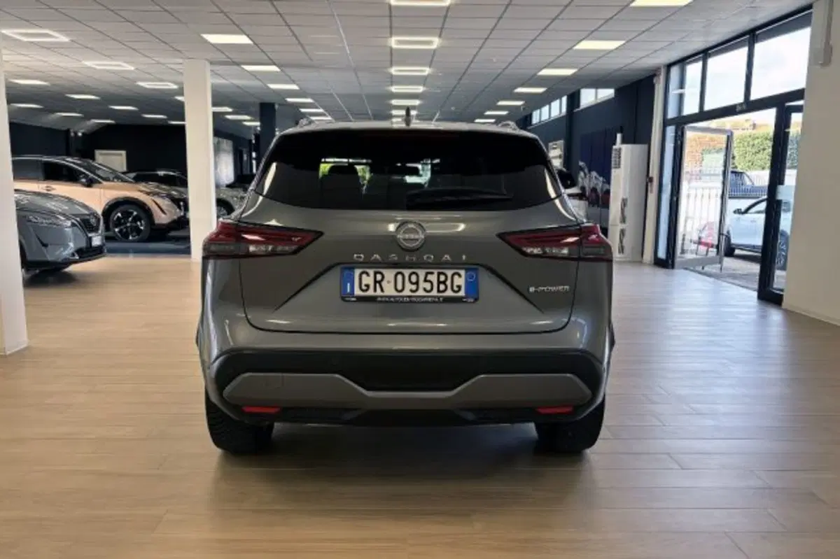 Nissan Qashqai usata a Latina (6)
