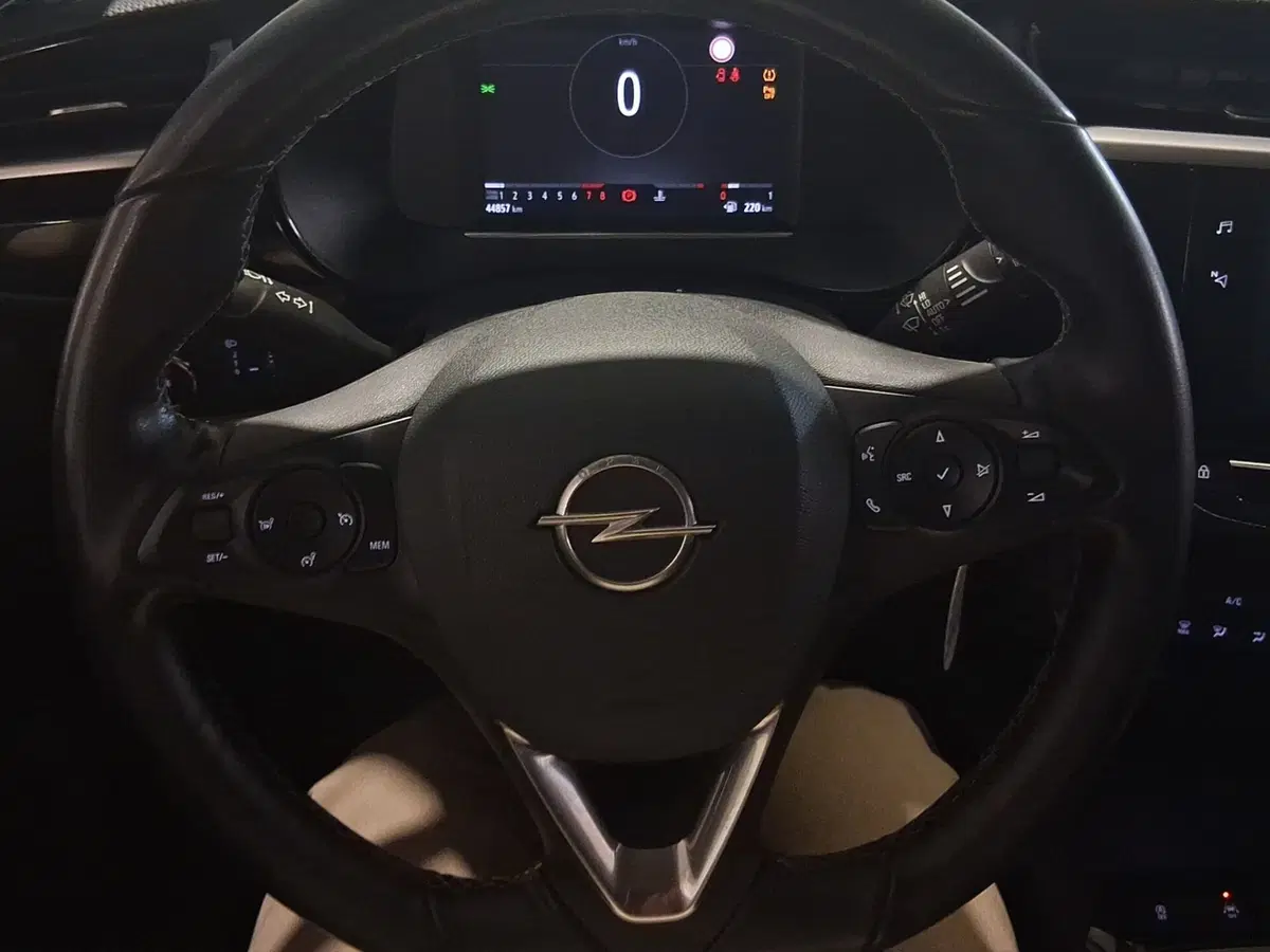 Opel Corsa usata a Genova (14)