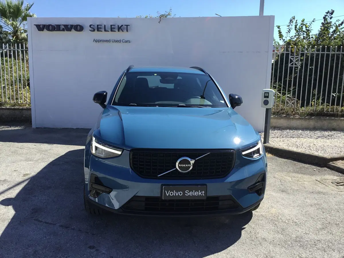 Volvo XC40 usata a Napoli (7)