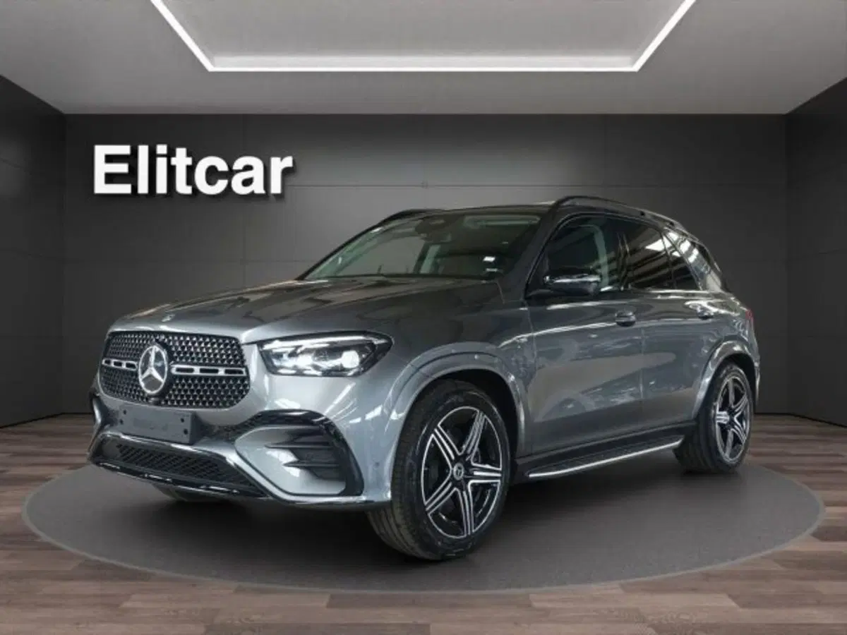 Mercedes-Benz GLE SUV nuova a Novara