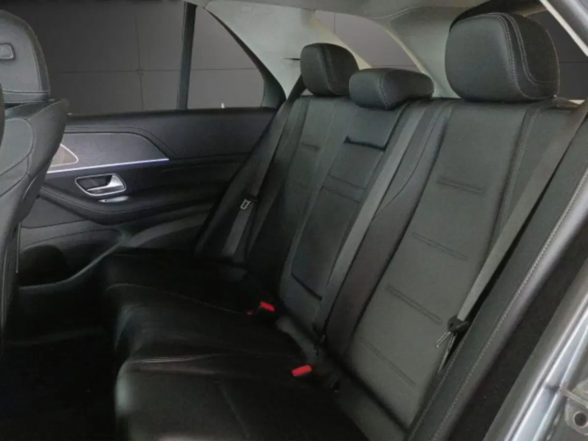Mercedes-Benz GLE SUV nuova a Novara (13)