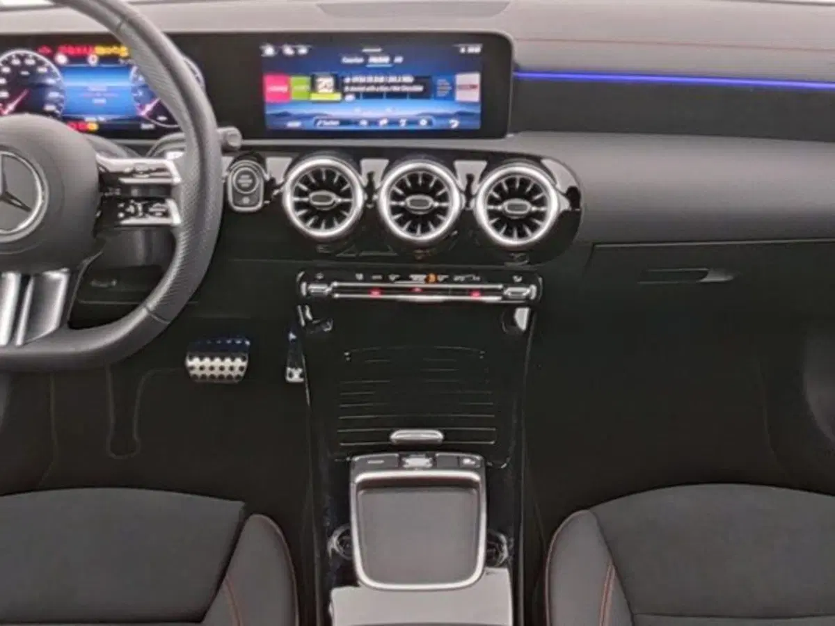 Mercedes-Benz CLA usata a Novara (5)