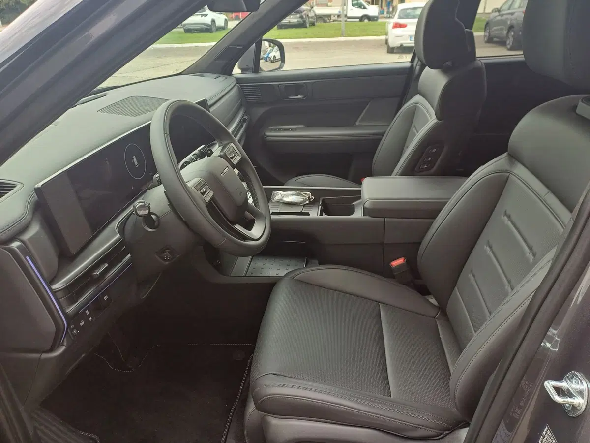 Hyundai Santa Fe nuova a Vercelli (8)