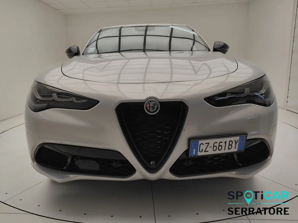 Alfa Romeo Stelvio usata a Como (2)
