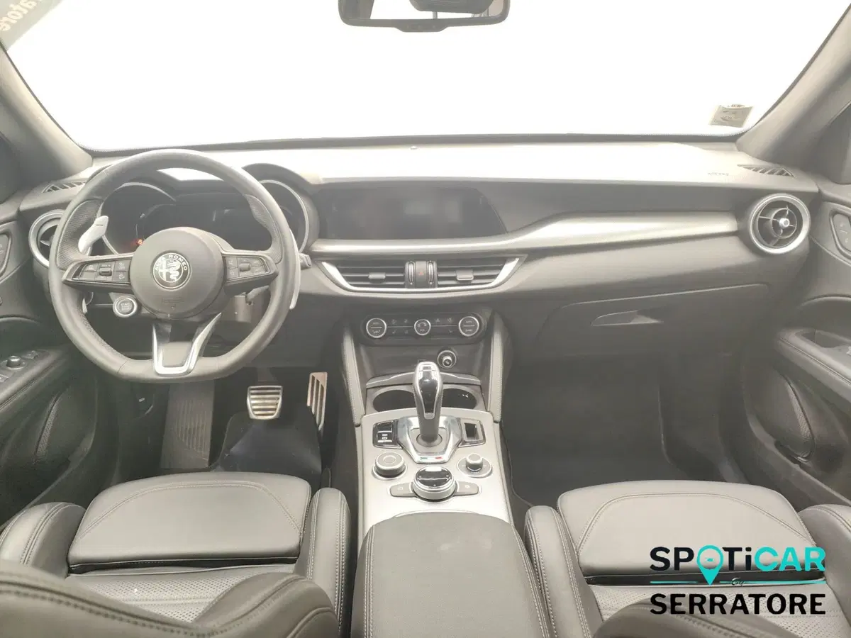 Alfa Romeo Stelvio usata a Como (7)