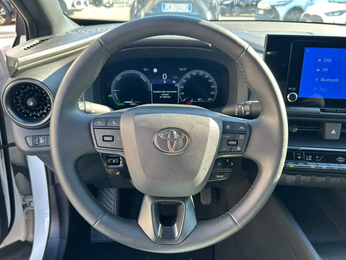Toyota Toyota C-HR usata a Piacenza (13)
