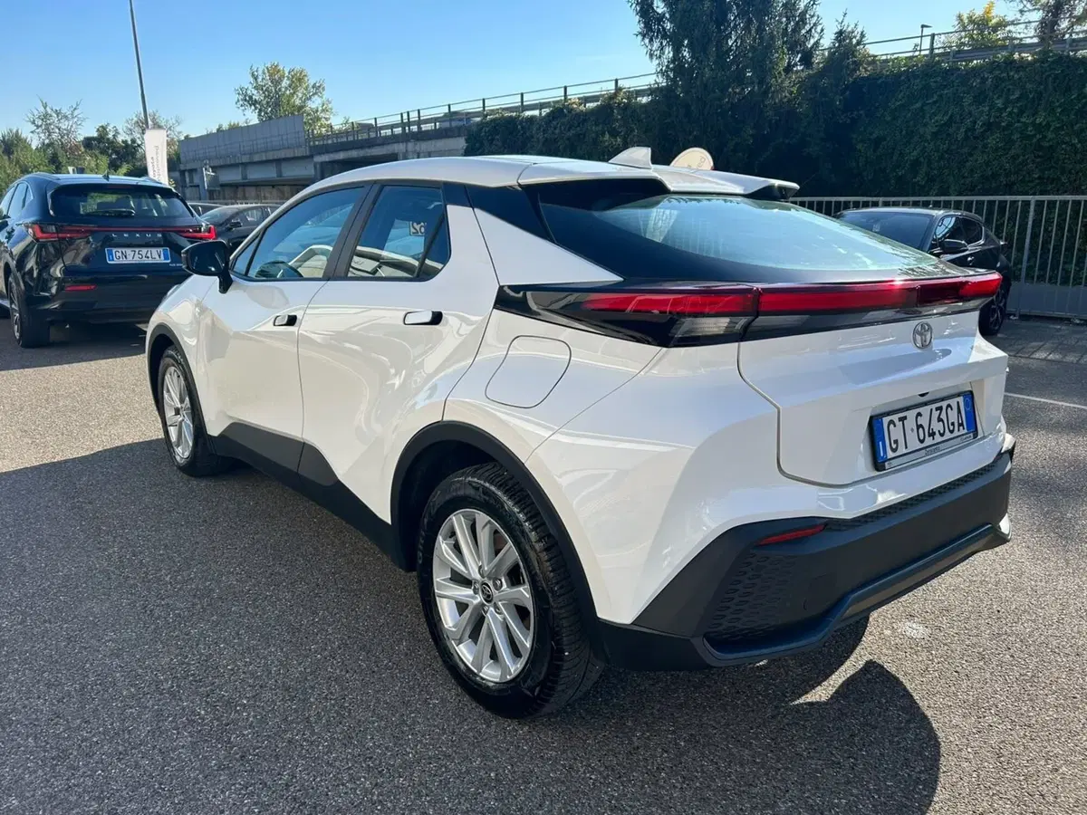 Toyota Toyota C-HR usata a Piacenza (3)
