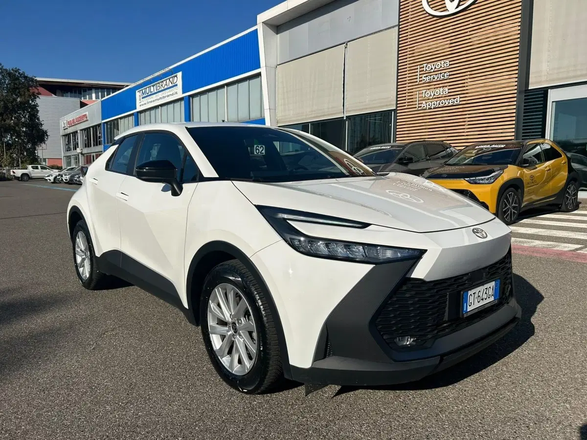 Toyota Toyota C-HR usata a Piacenza (5)