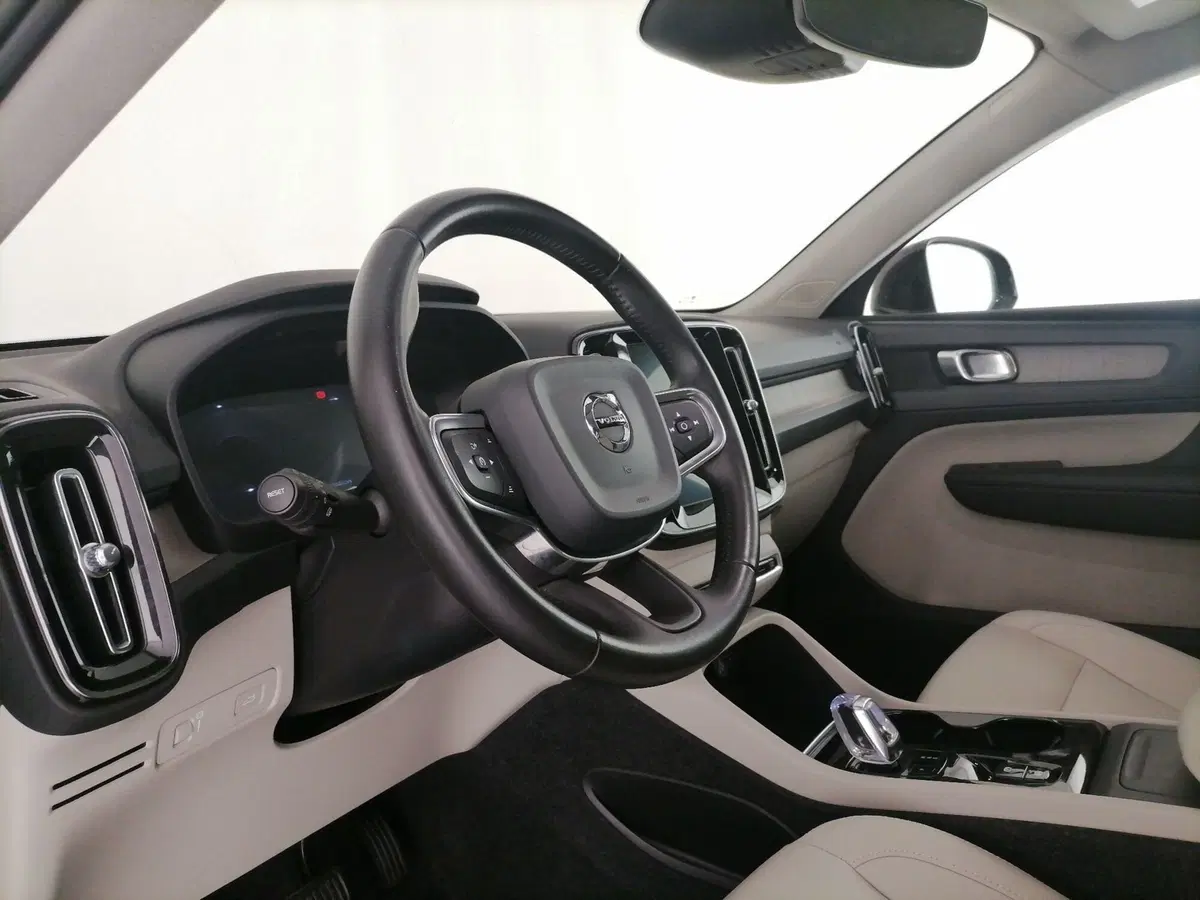 VOLVO Veicoli Commerciali XC40 usata a Roma (12)
