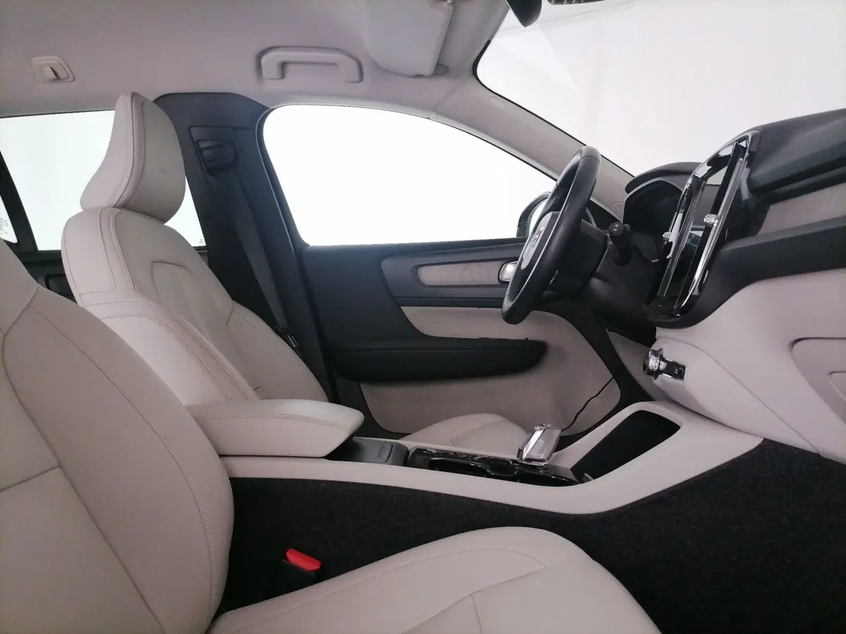 VOLVO Veicoli Commerciali XC40 usata a Roma (6)
