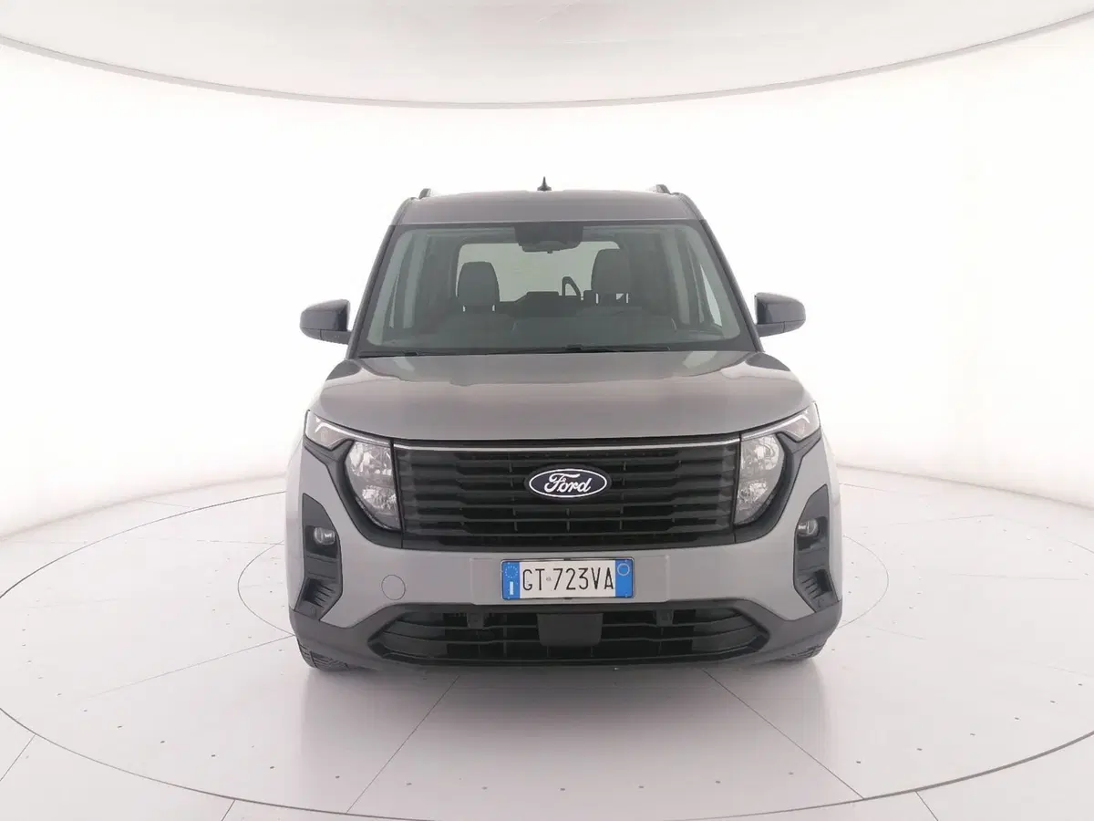 Ford Tourneo Courier usata a Roma (5)
