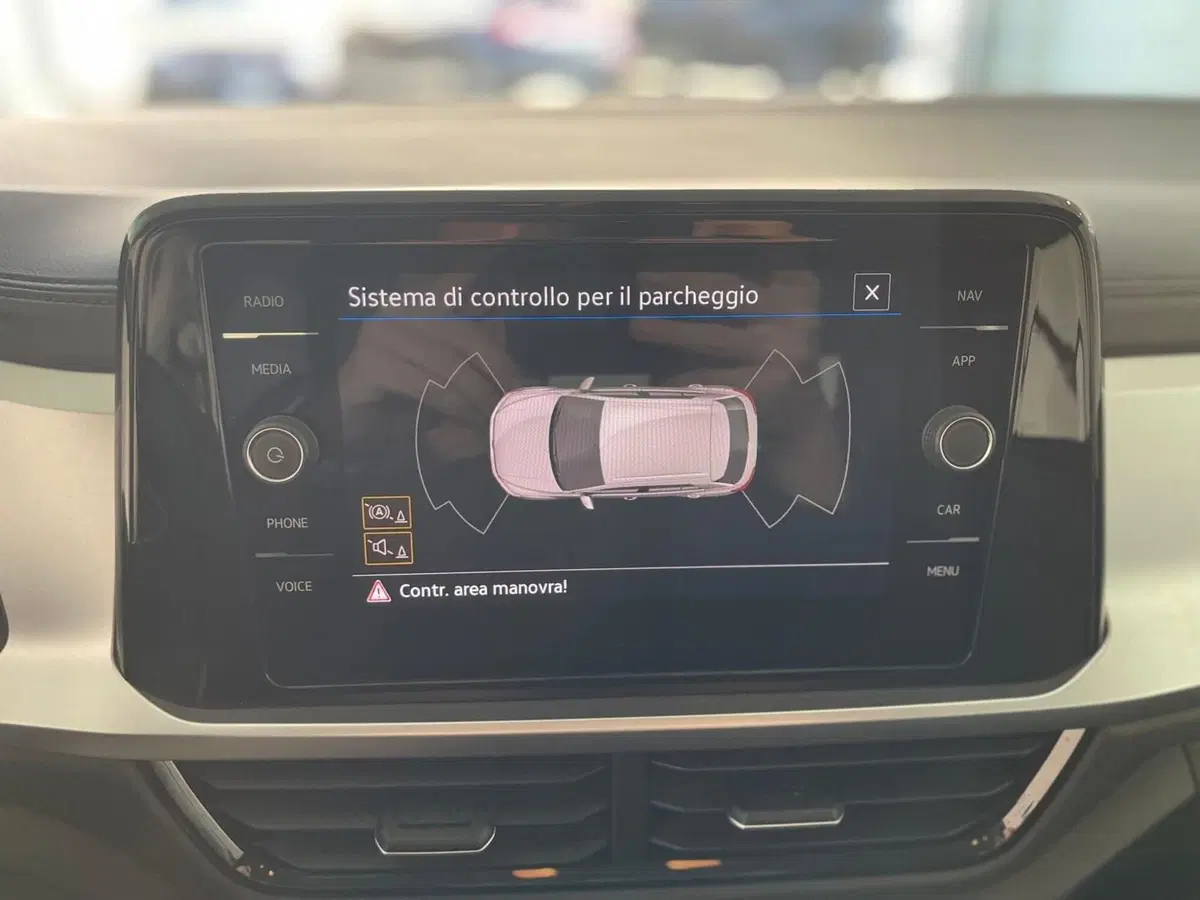 Volkswagen T-Roc usata a Napoli (14)