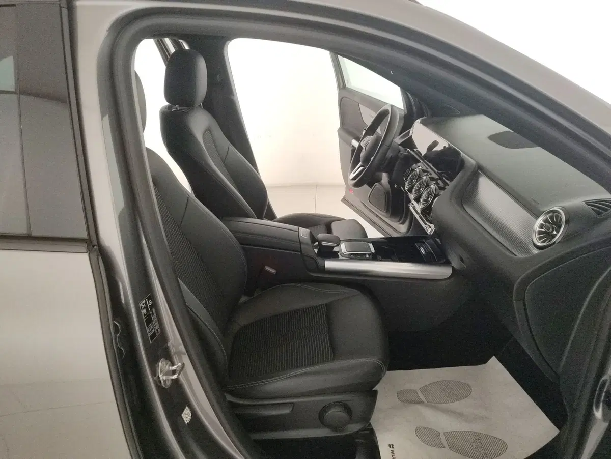 Mercedes-Benz GLA SUV usata a Alessandria (10)