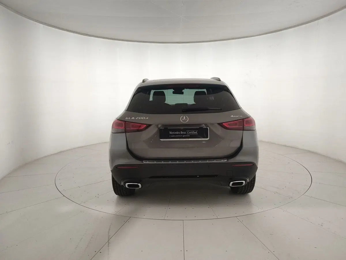 Mercedes-Benz GLA SUV usata a Alessandria (3)