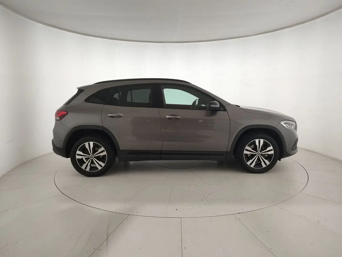 Mercedes-Benz GLA SUV usata a Alessandria (5)
