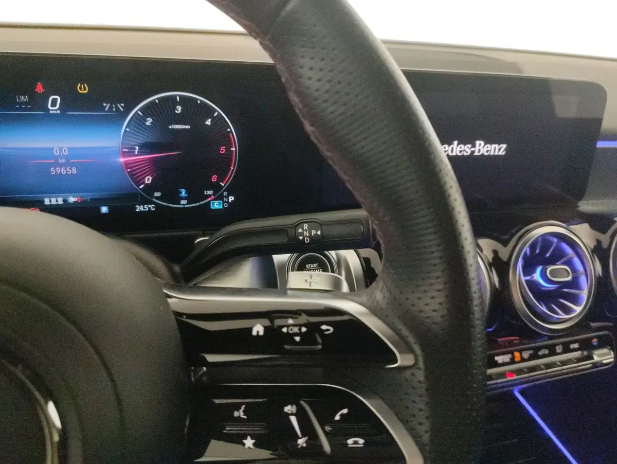 Mercedes-Benz GLB usata a Alessandria (9)