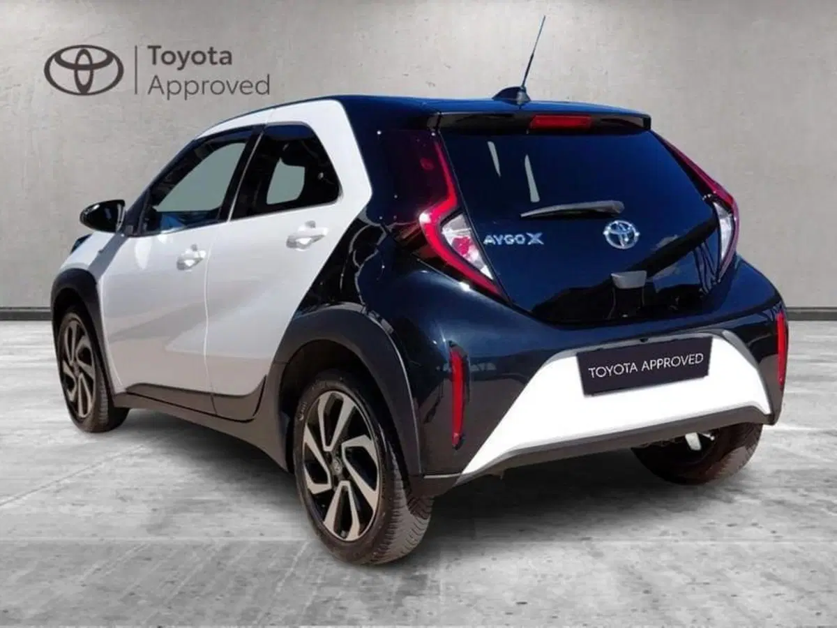 Toyota Aygo X usata a Cagliari (5)