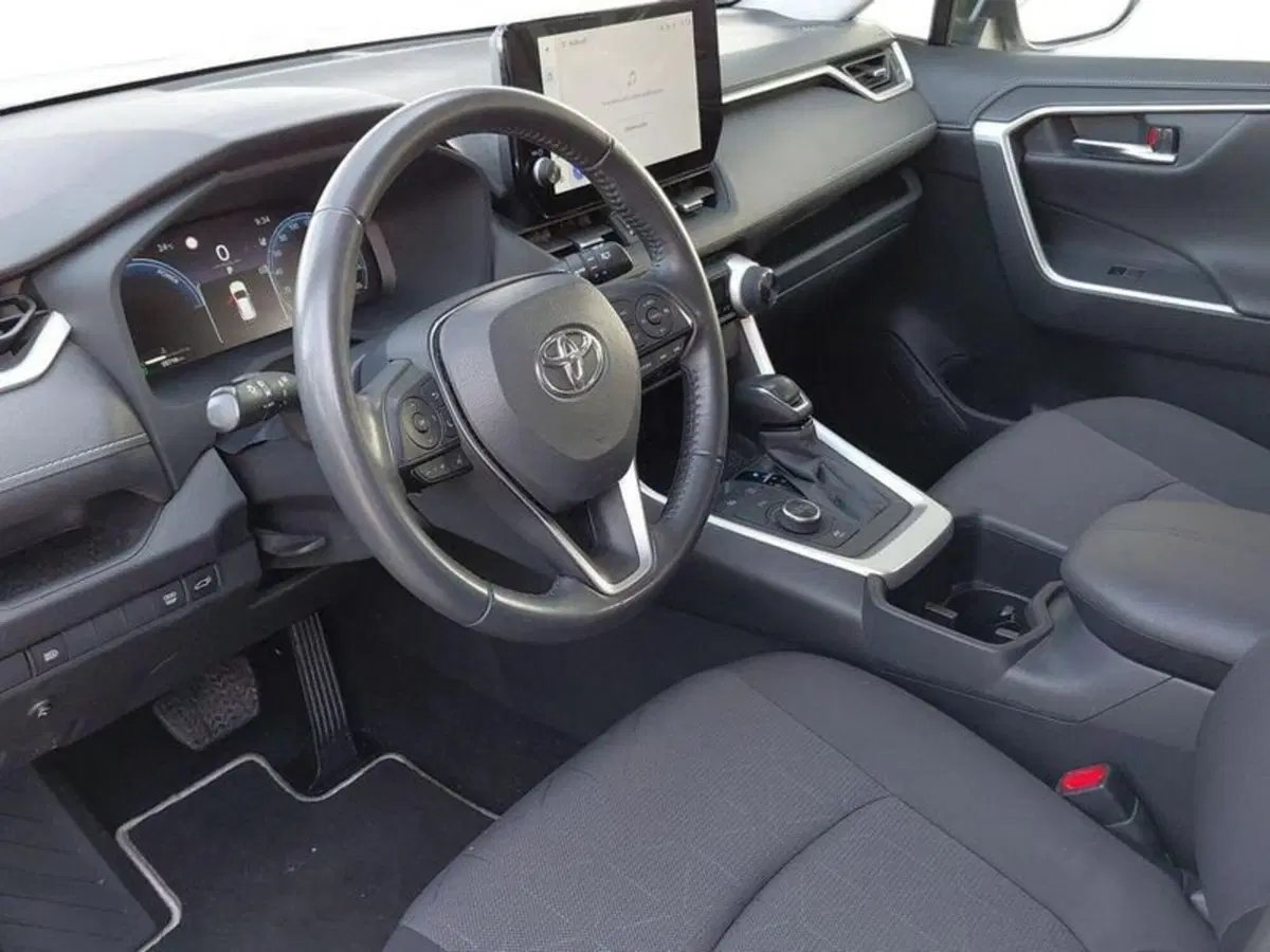 Toyota Rav4 usata a Cagliari (7)