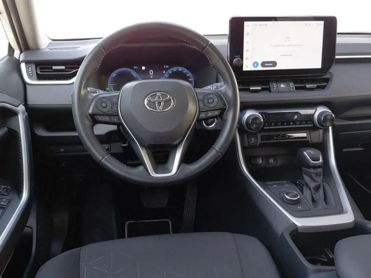 Toyota Rav4 usata a Cagliari (8)