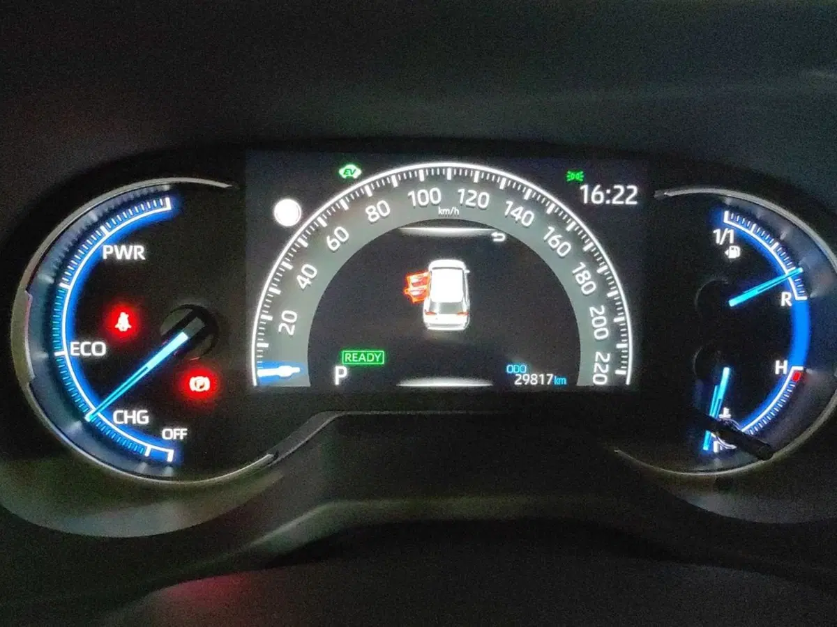 Toyota Rav4 usata a Milano (10)