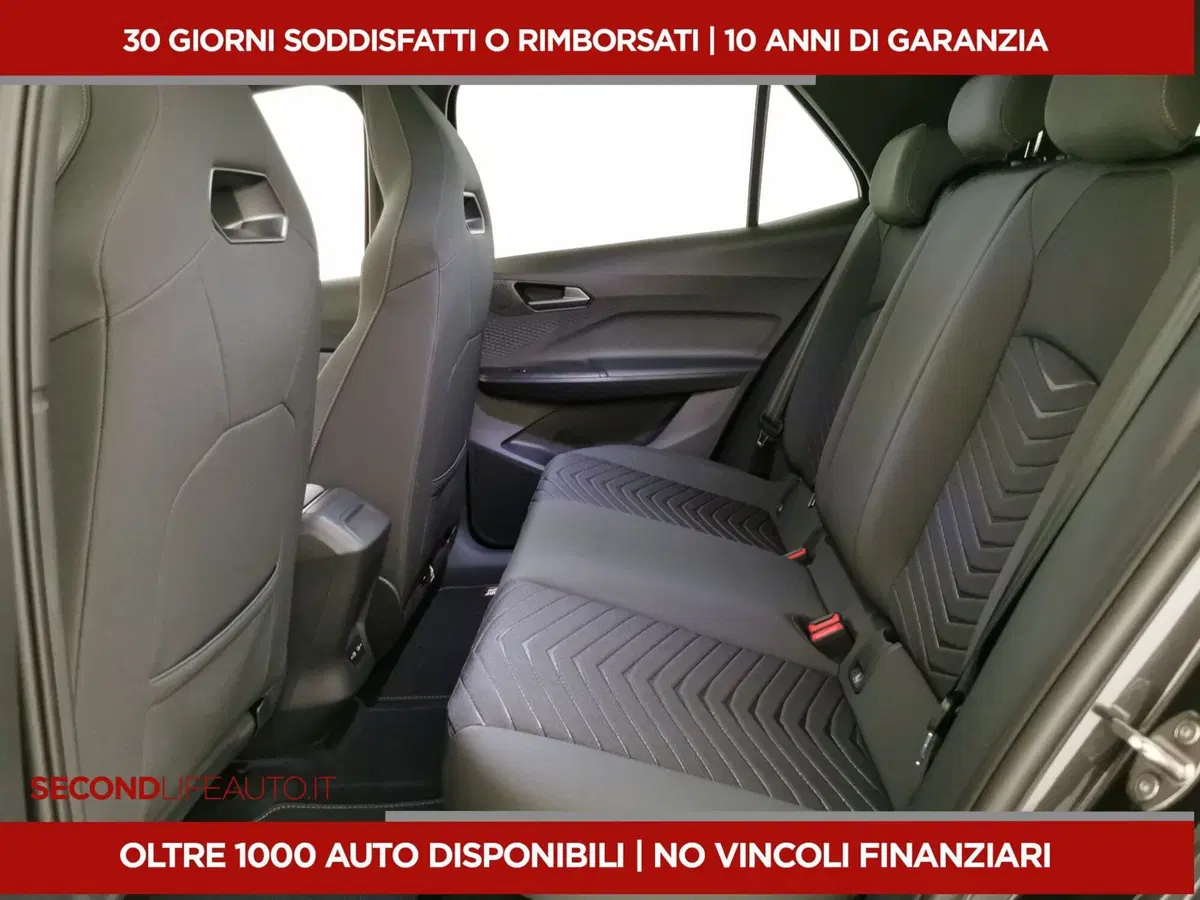 Cupra Born usata a Roma (10)