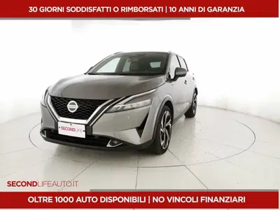 Nissan Qashqai 1.3 mhev Tekna 2wd 158cv xtronic del 2021 usata a San Salvo