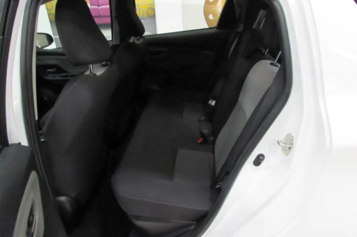 Toyota Yaris usata a Milano (14)