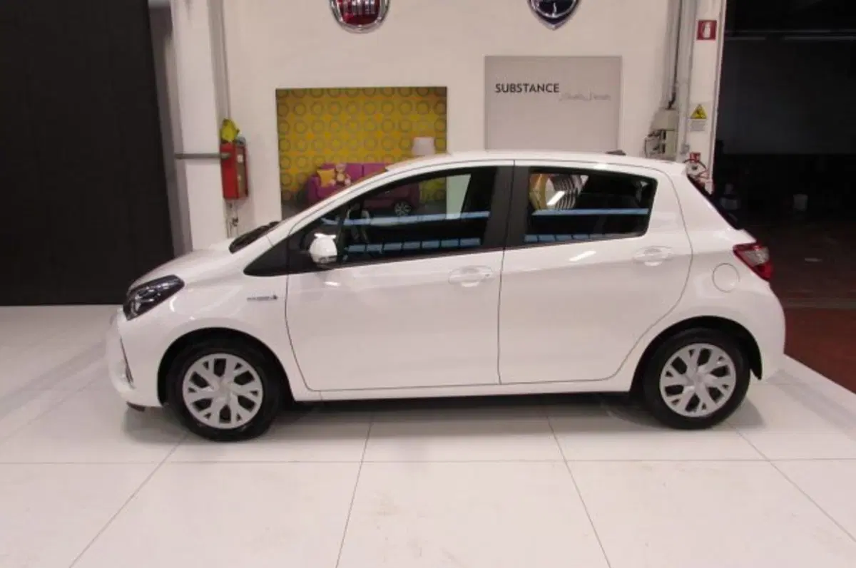 Toyota Yaris usata a Milano (5)
