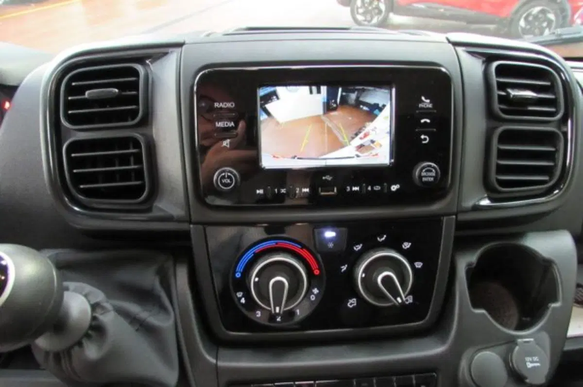 Fiat Ducato Furgone nuova a Milano (11)