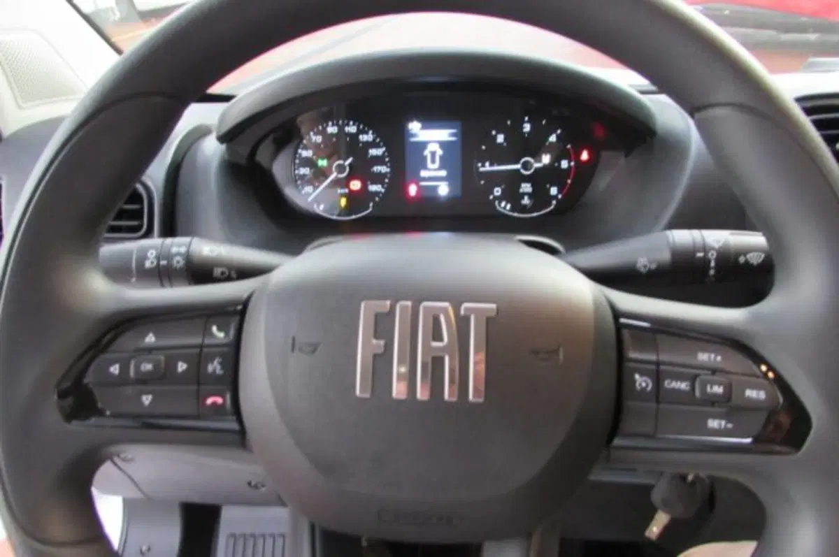 Fiat Ducato Furgone nuova a Milano (12)