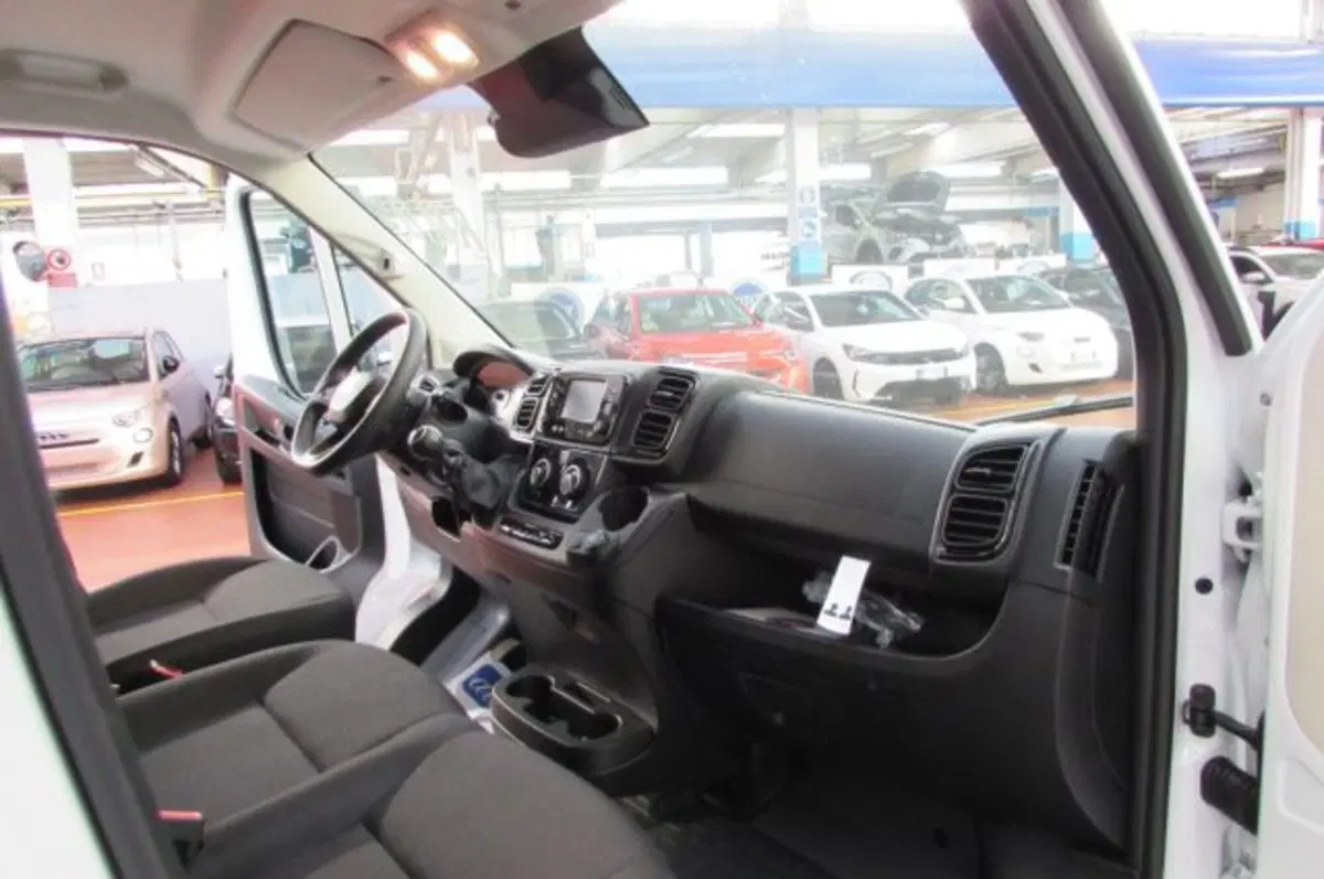Fiat Ducato Furgone nuova a Milano (16)