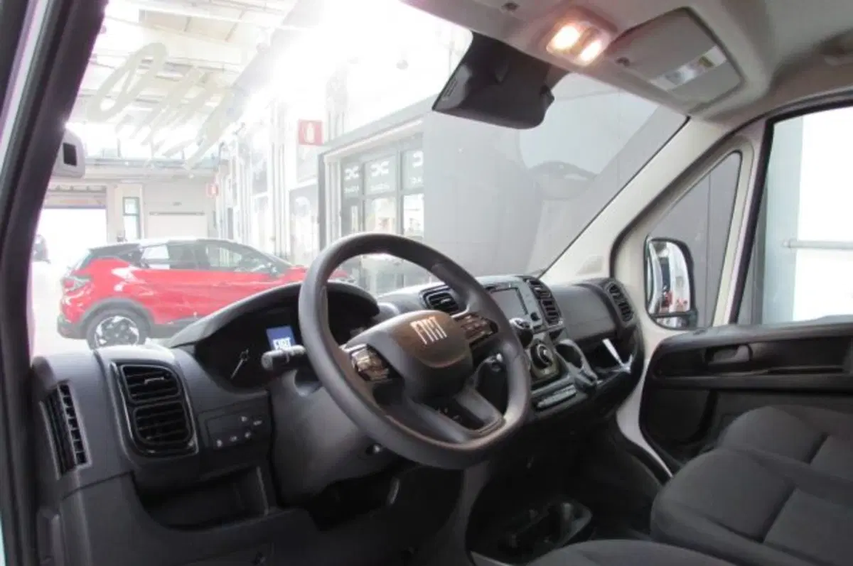 Fiat Ducato Furgone nuova a Milano (8)