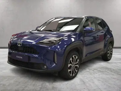 Toyota Yaris Cross Trend fwd 115cv e-cvt del 2022 usata a Frosinone